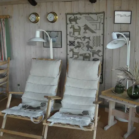 Holiday Tornby 065023 הירטסהלס